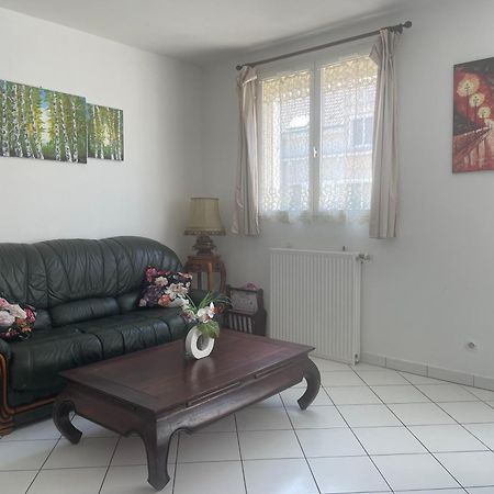 Location Chambre Double Dans Appartement - Cergy Exterior foto